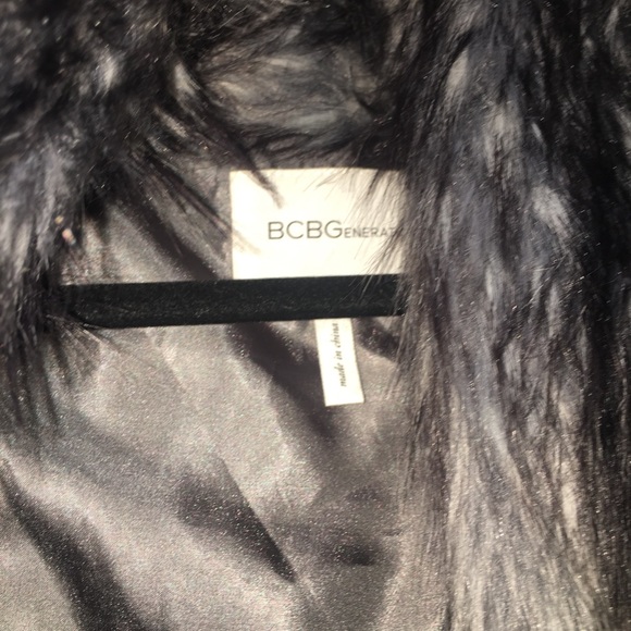 Grey fur vest - Picture 3 of 3